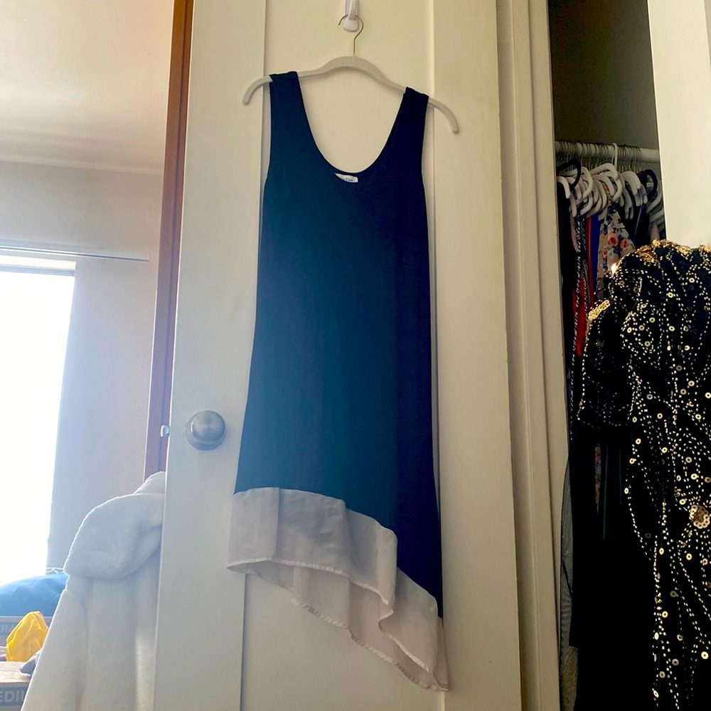 Very flattering and comfortable dress.